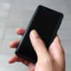 楽天モバイルのRakuten Mini（持ったところ）